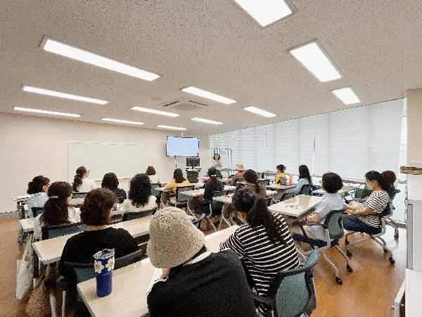2025 상반기 부산대학교 여성연구소 시민강좌  우리는 함께 살아간다: 젠더, 생태, 일상 대표이미지